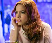 Кадр Красные браслеты 