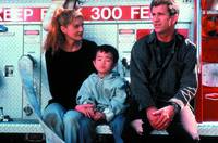 Кадр Смертельное оружие 4