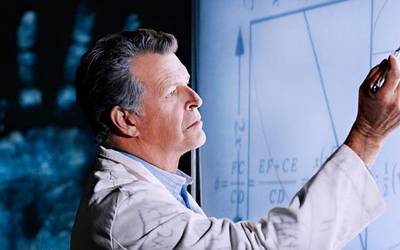 Между мирами: 5 лучших научно-фантастических сериалов