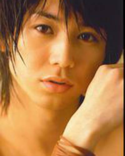 Томо Янагисита фото