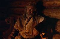 Кадр И на камнях растут деревья