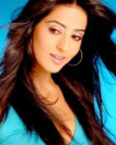 Махи Гилл фото