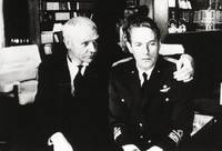 Кадр Красная палатка