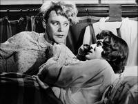 Кадр В джазе только девушки