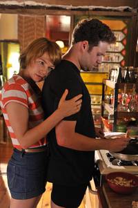 Кадр Любит / Не любит