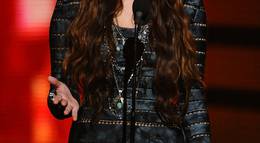 Кадр из фильма "52-я церемония вручения премии «Грэмми»" - 2