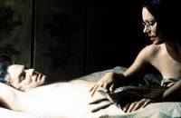 Кадр Человек, который упал на Землю