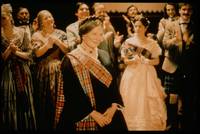 Кадр Ее величество Миссис Браун