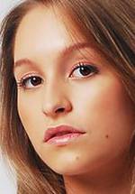 Карла Диаз фото