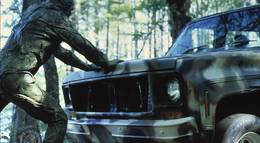 Кадр из фильма "Болотная тварь" - 1