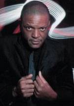 Лорни Хьюз фото