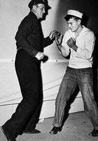 Патрик Уэйн