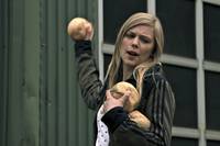 Кадр То, что ее заводит