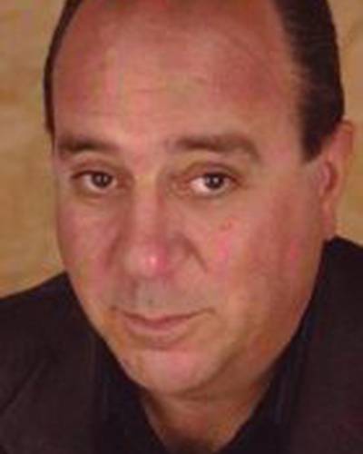 Луис Мустилльо фото