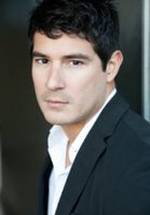 Дерек Альварадо фото