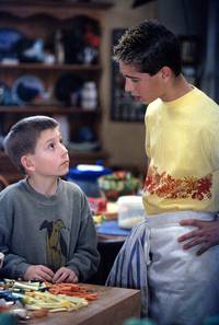 Кадр Малкольм в центре внимания