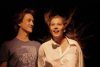 Кадр Поцелуй сквозь стену