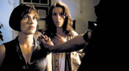 Кадр из фильма "За пределами Рангуна" - 1