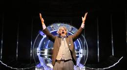 Кадр из фильма "Любовь 2050" - 2