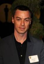 Janek Sirrs фото