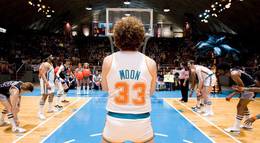 Кадр из фильма "Полупрофессионал" - 2