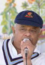 Робин Бхатт фото