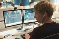 Кадр Из машины (Идеальная модель)