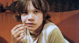 Кадр из фильма "Пол мертв" - 2