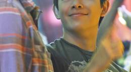 Кадр из фильма "Сверхвоины" - 1