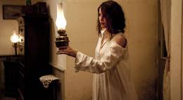 Кадр из фильма "Кошмар за стеной" - 1