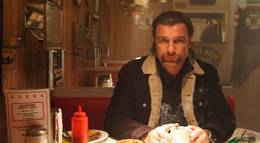 Кадр из фильма "Вышибала" - 2