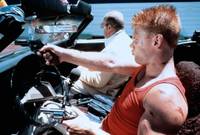 Кадр Кровь и бетон