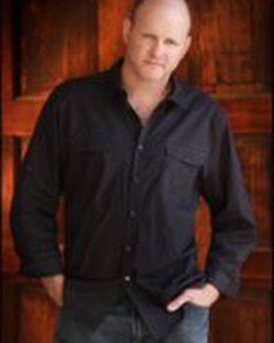 Эдвард Конна фото