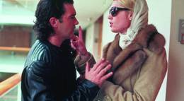 Кадр из фильма "Роковая женщина" - 2