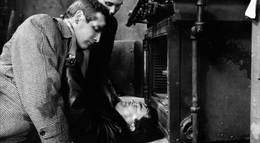 Кадр из фильма "Разорванный занавес" - 2