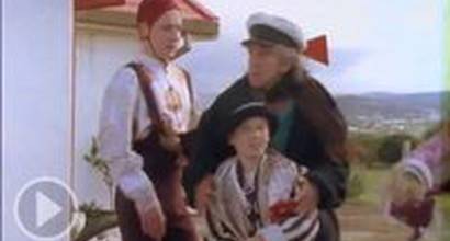 Вступительные титры 