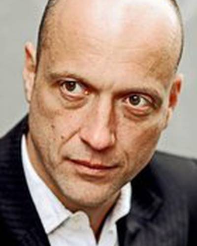 Кристиан Корнер фото