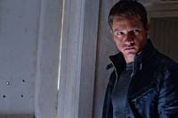 Кадр Наследие Борна