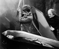 Кадр Дракула восстал из мертвых