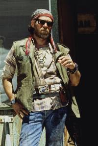 Кадр Вдали от дома