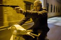 Кадр Американец