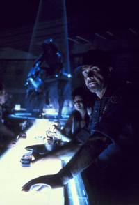 Кадр Чужая земля