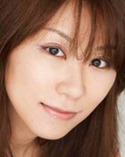 Джули Менес фото