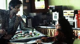 Кадр из фильма "Горечь любви" - 2