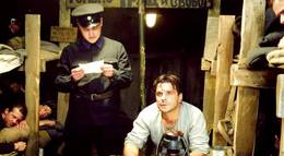 Кадр из фильма "Королёв" - 2