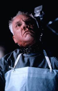 Кадр Хирург