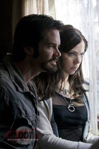 Кадр Последний дом слева