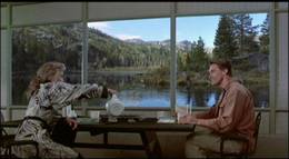 Кадр из фильма "Вспомнить всё" - 2