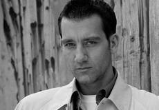 Клайв Оуэн найдет бреши в национальной безопасности