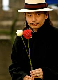 Кадр Пусть летят пули